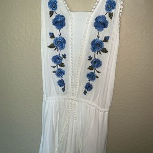 WHITE ROMPER WITH BLUE FLOWERS
